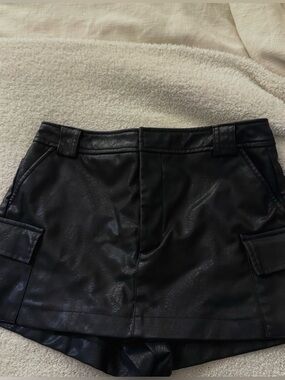Zara black faux leather skort